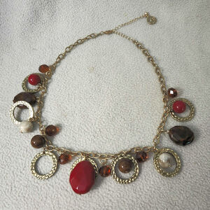 EL by ERICA LYONS Red Geometric Gold Tone Metal CHUNKY Necklace